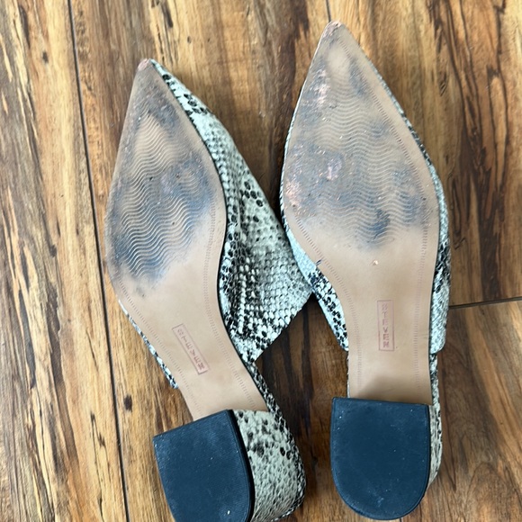 Steve Madden python mules - Picture 3 of 5